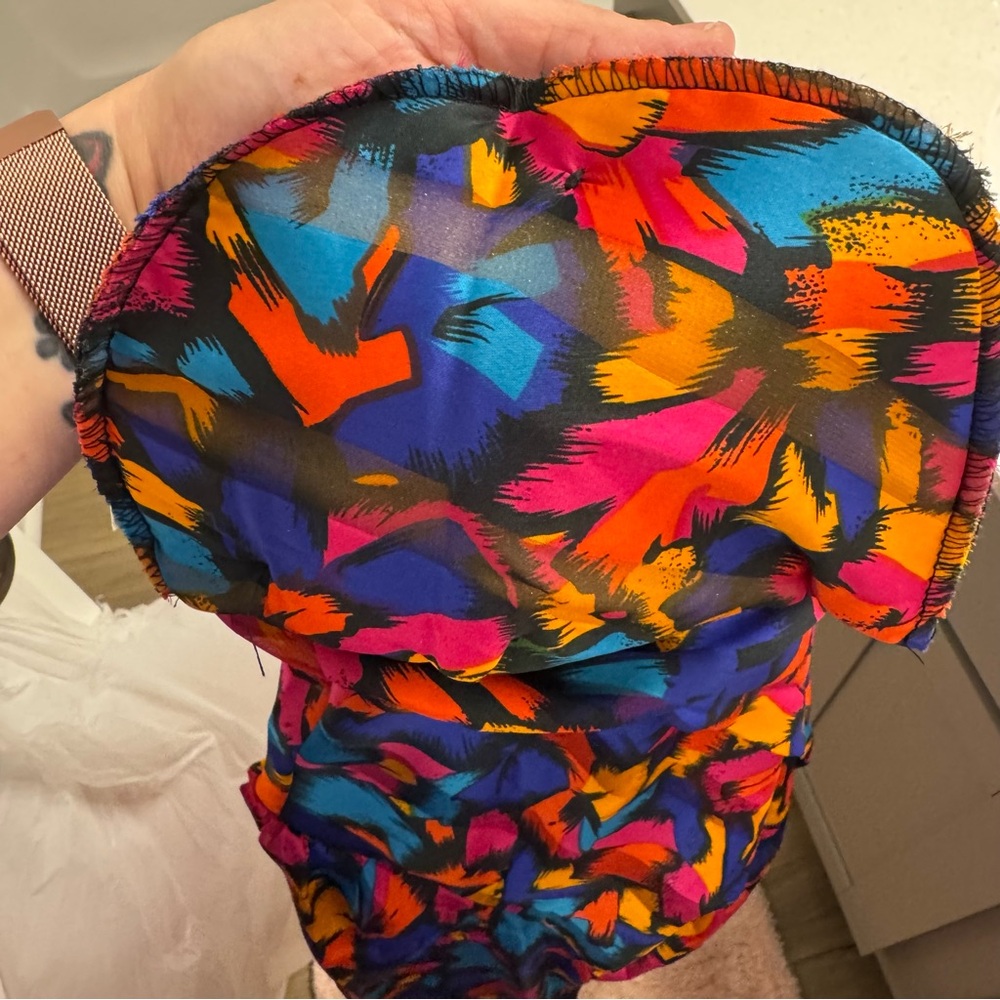 Vintage NICOLA Abstract Print High-Neck Blouse | Size 10 | NWT | Made in Korea - Picture 15 of 15